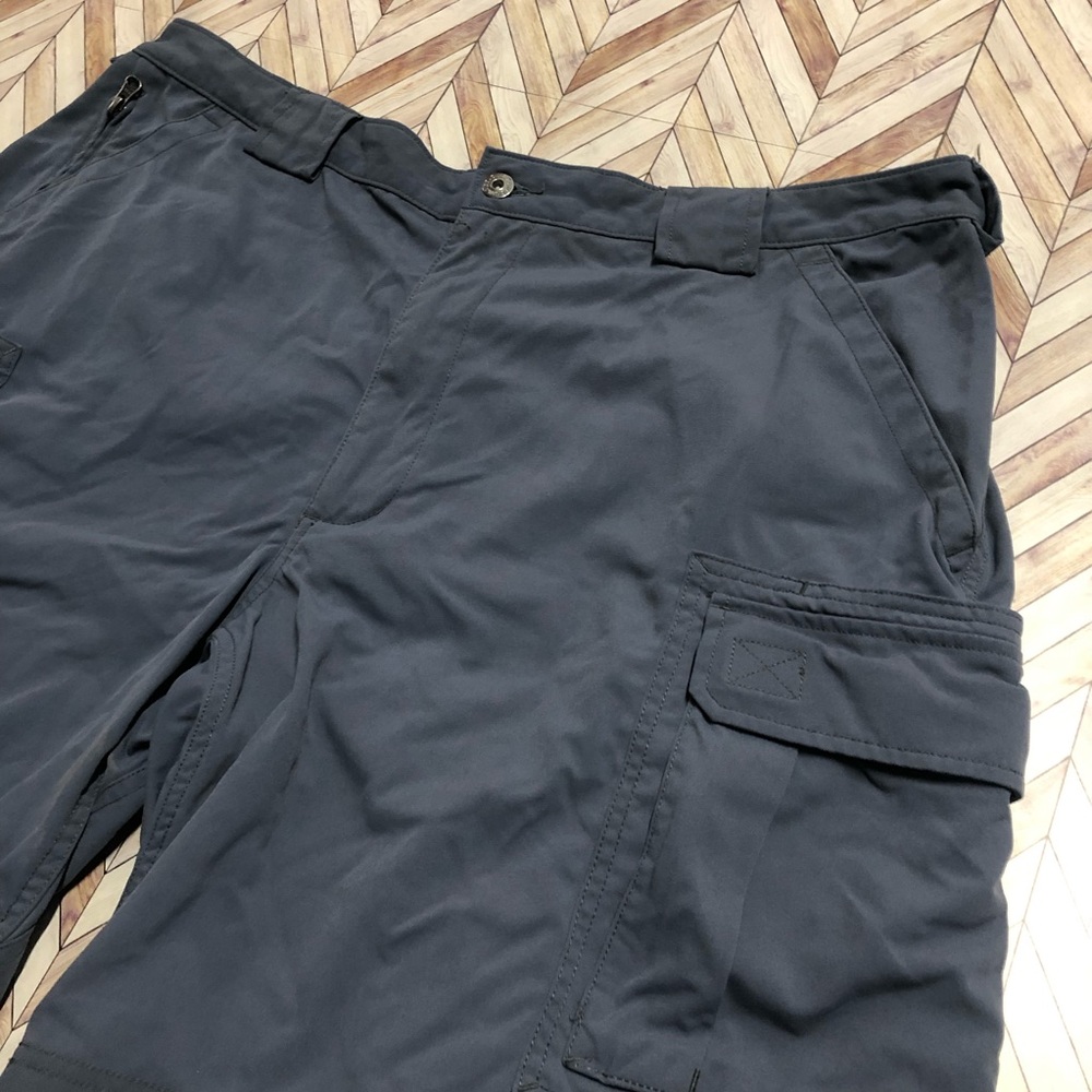 Duluth Trading Co. Utility Cargo Shorts 100% Nylon Size XXL  9” Inseam Navy - Picture 2 of 7